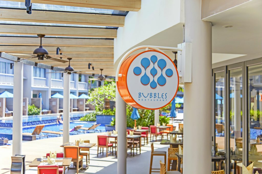 Discover A World Of Taste with Bubbles Restaurant At Grand Mercure